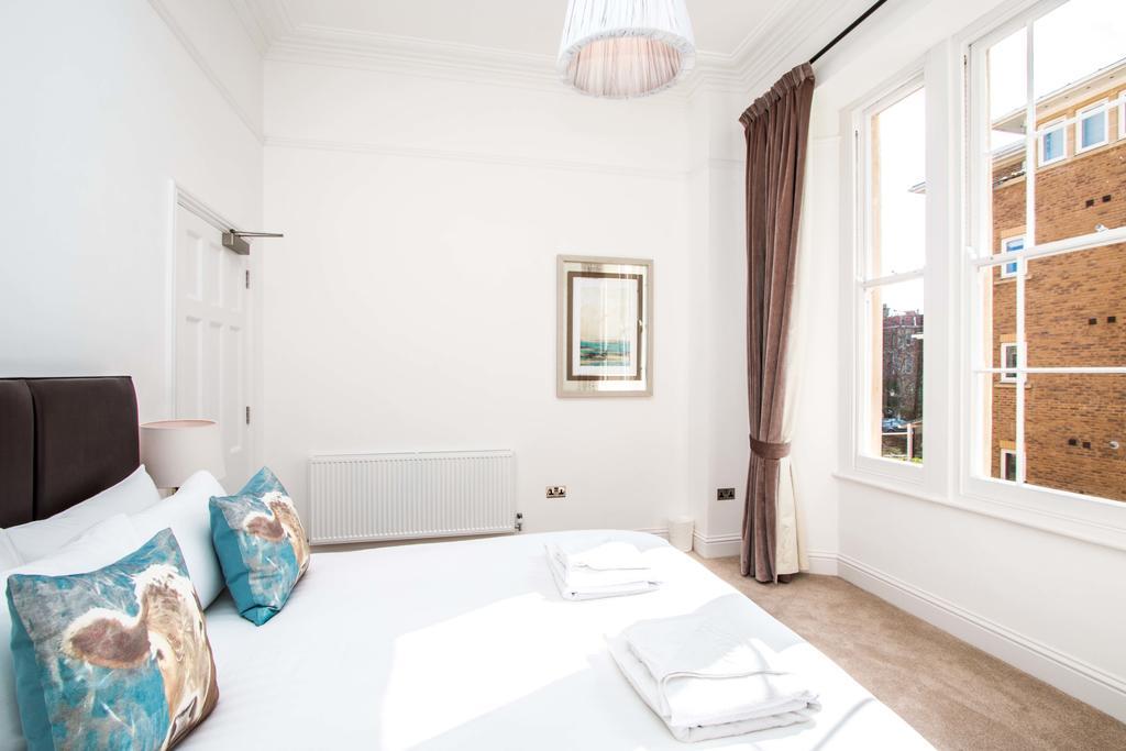 Appartamento Beaufort House From Your